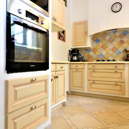 4 Bedroom Lovely Home In Marguerittes Luaran gambar