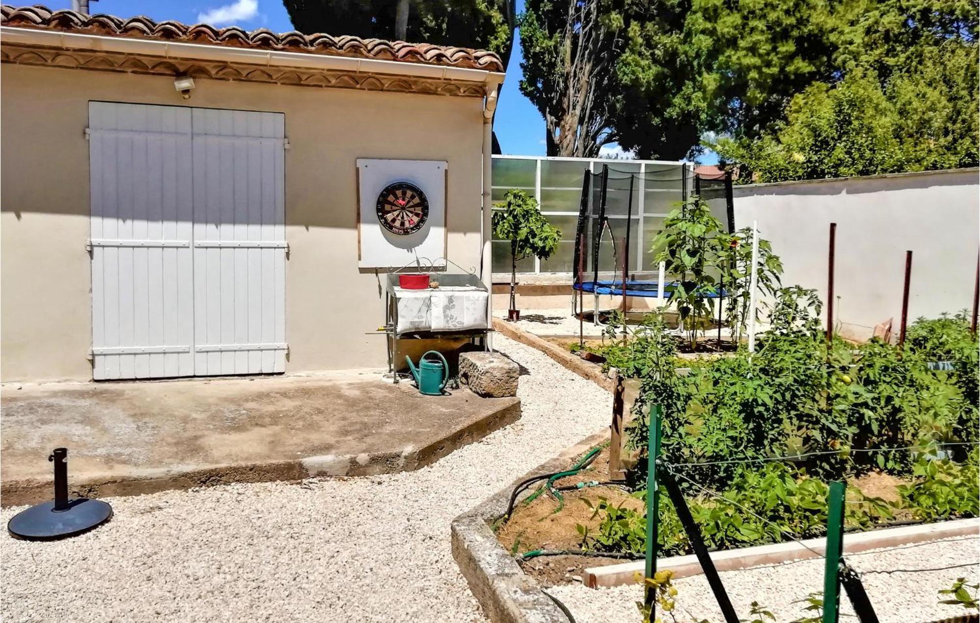 4 Bedroom Lovely Home In Marguerittes Luaran gambar
